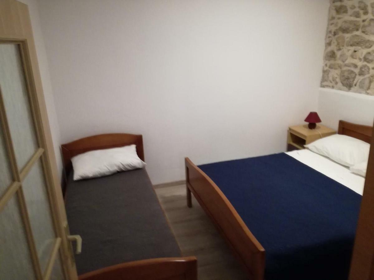 Apartment Ana 2 Sveti Filip i Jakov Bagian luar foto