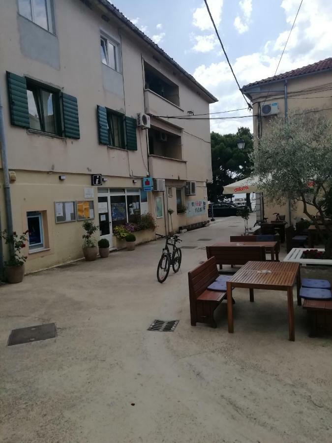 Apartment Ana 2 Sveti Filip i Jakov Bagian luar foto